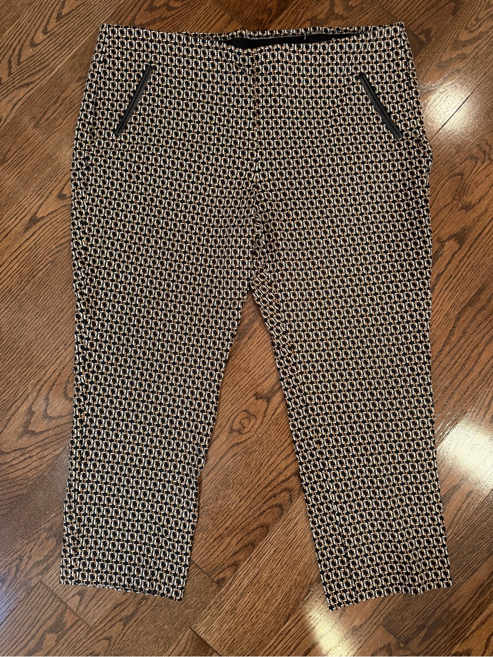 Chico's So Slimming Juliet Prairie Geo Art Deco Print Ankle Pant